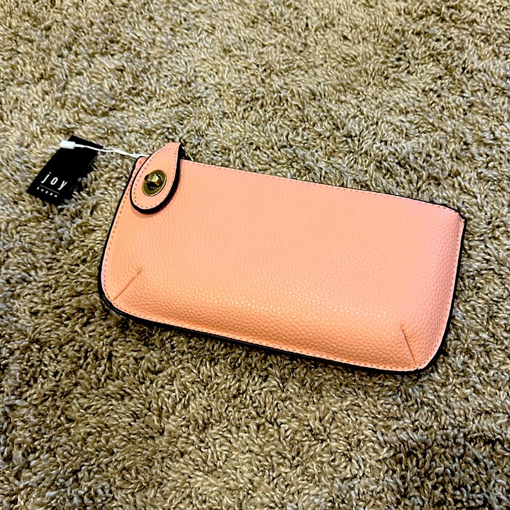 Mini Crossbody Wristlet Clutch 💕